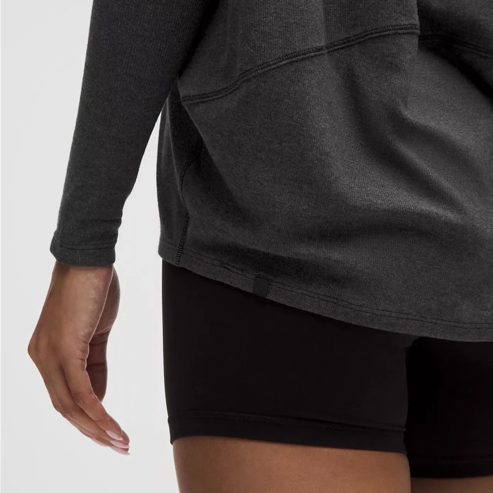 Lululemon Back In Action Long-Sleeve Ribbed Shirt in Heathered Black‎